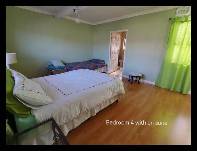 5 BEDROOM HOUSE FOR SALE IN OVERPORT